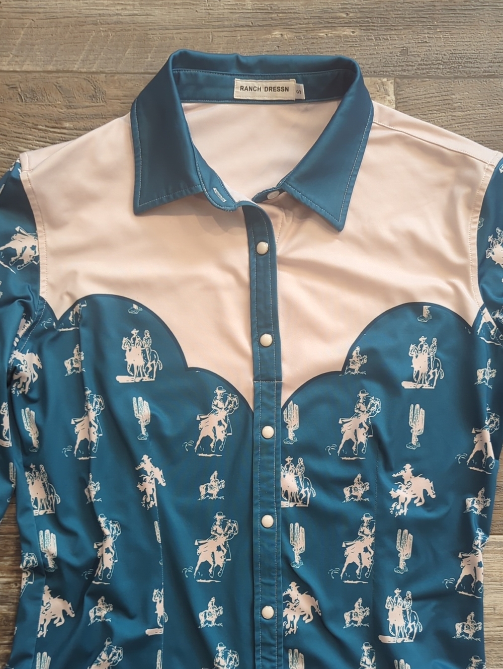 RANCH DRESS'N Fallon Taylor "Buckaroo" Turquoise & White Rodeo Performshirt sz S - Picture 7 of 14